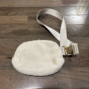 Lululemon White Fleece Everywhere Belt Bag